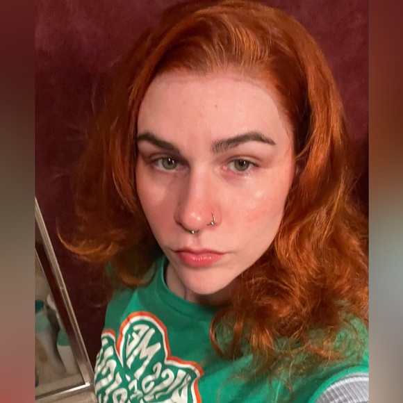 Meet your Posher, Erin - Picture 1 of 1